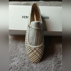 "New Never Worn" Veronica Beard Cream Woven Ballet Flat With Shoe Bag